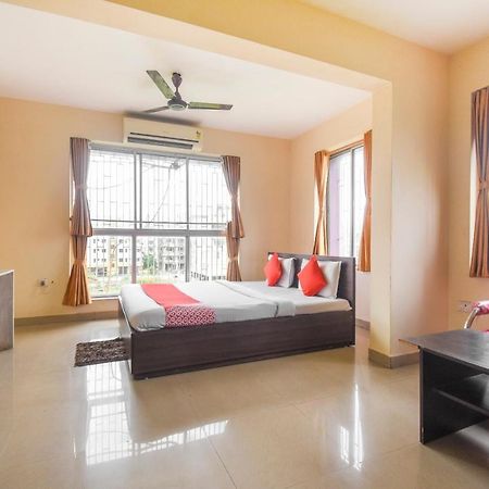 Oyo 8125 Orchid Inn Kolkata Bagian luar foto
