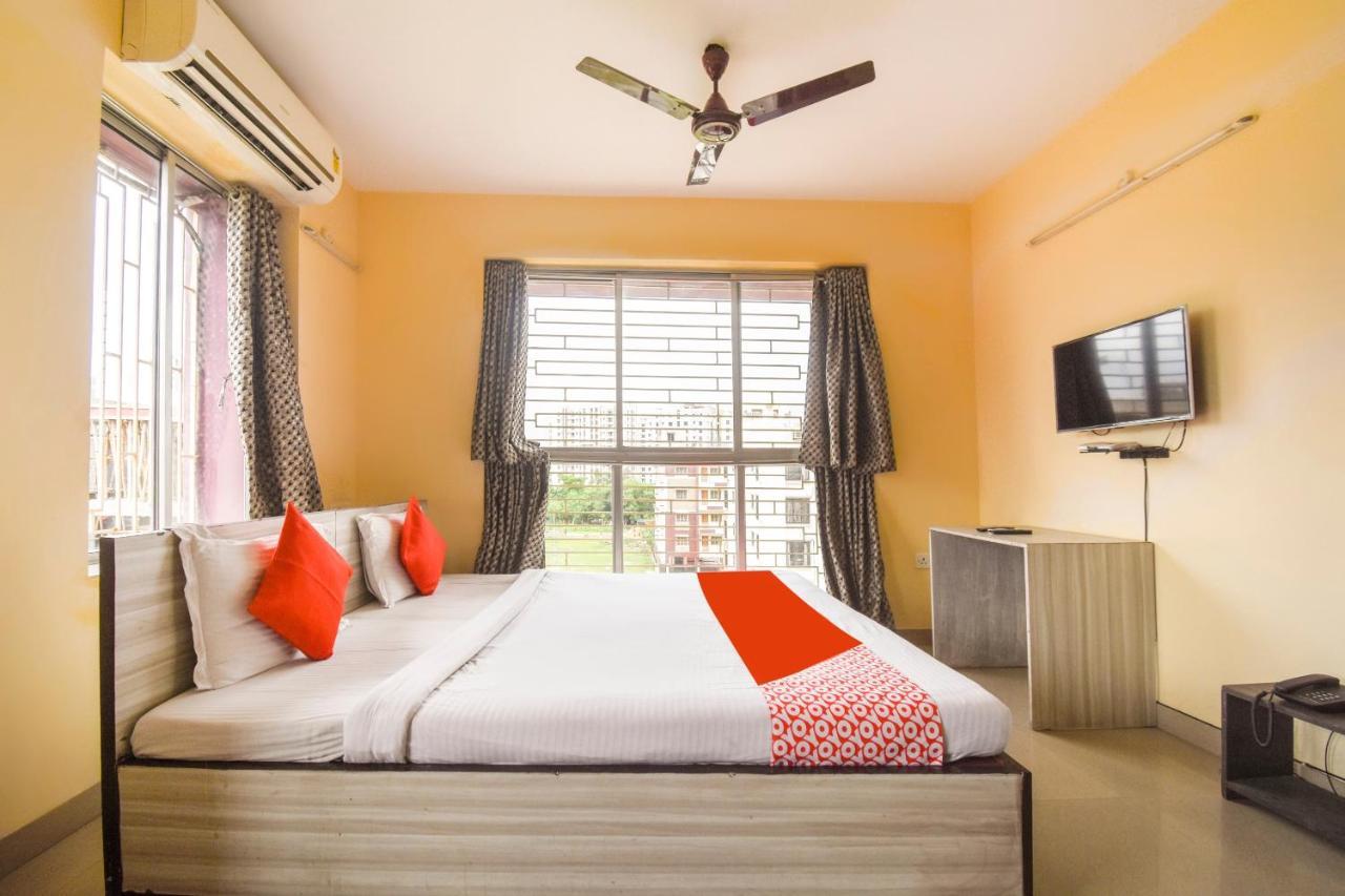Oyo 8125 Orchid Inn Kolkata Bagian luar foto