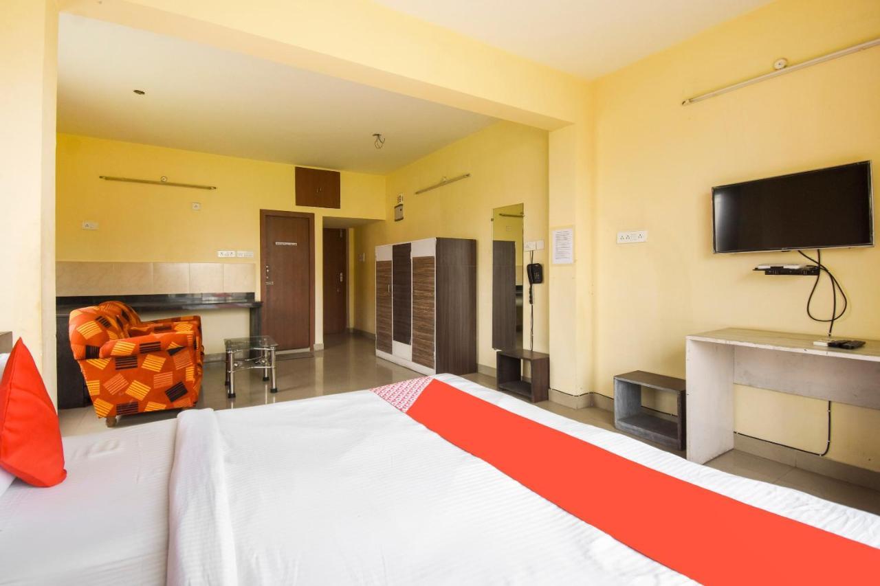 Oyo 8125 Orchid Inn Kolkata Bagian luar foto