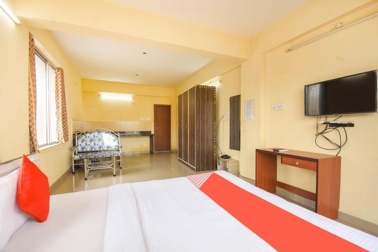 Oyo 8125 Orchid Inn Kolkata Bagian luar foto